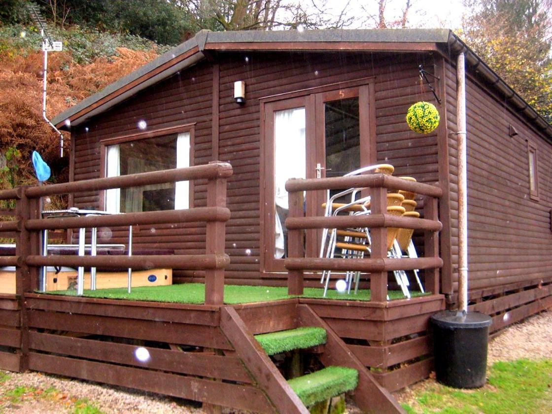 The Raddle Inn Log Cabins Croxden Εξωτερικό φωτογραφία